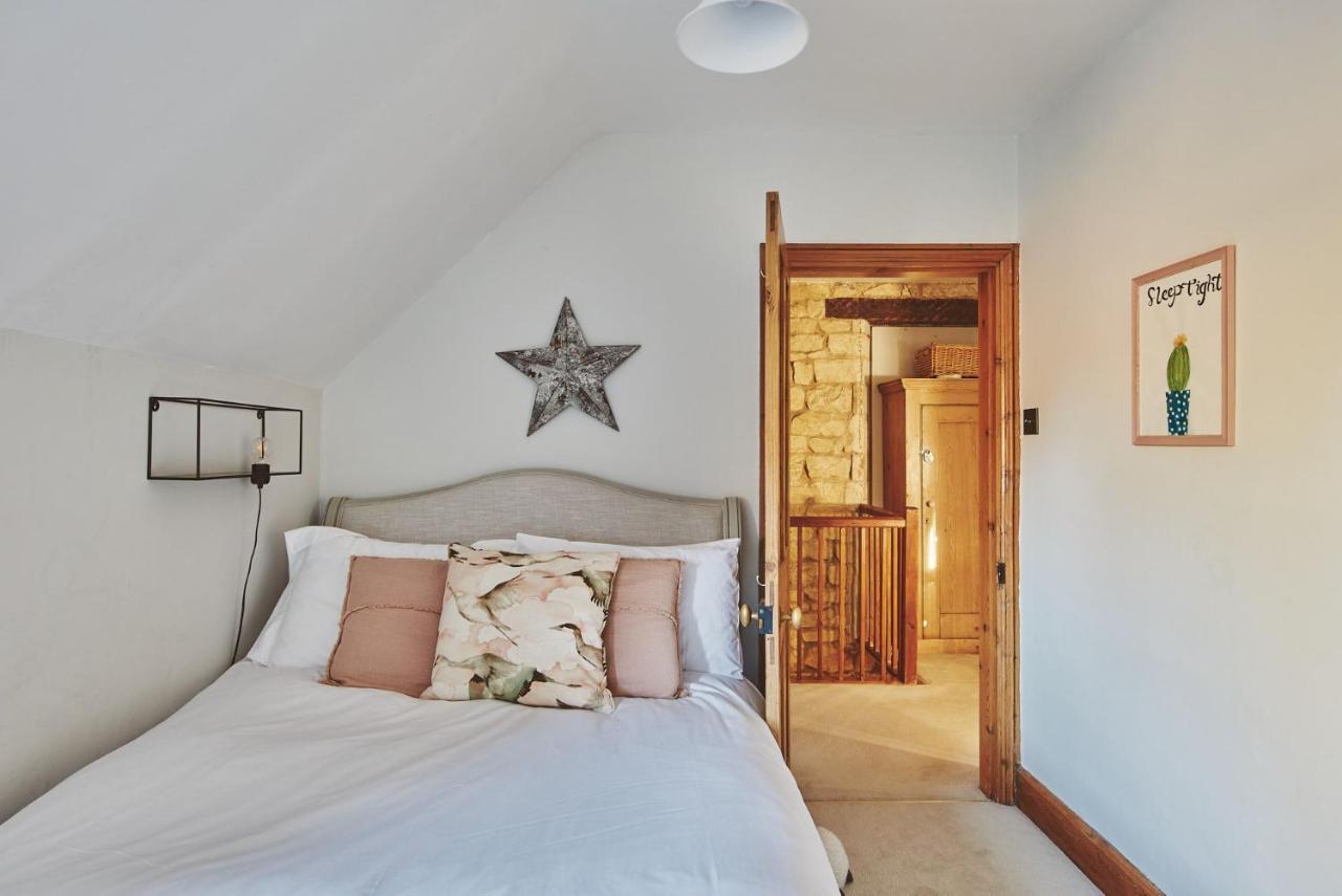 Large Stylish Luxury Cotswold Cottage - Ideal For Families, W/ Ev Charging Andoversford Zewnętrze zdjęcie