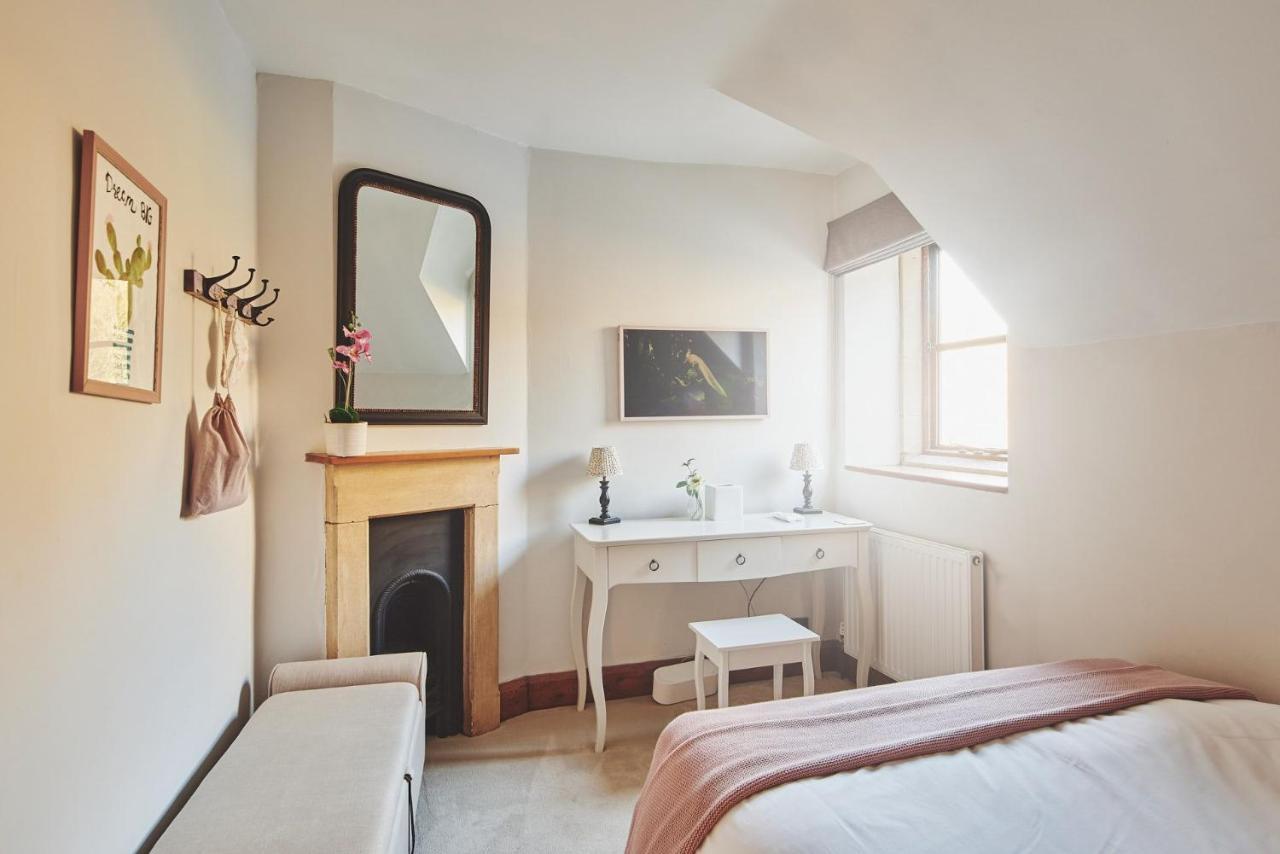 Large Stylish Luxury Cotswold Cottage - Ideal For Families, W/ Ev Charging Andoversford Zewnętrze zdjęcie