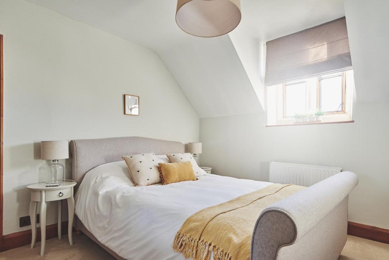 Large Stylish Luxury Cotswold Cottage - Ideal For Families, W/ Ev Charging Andoversford Zewnętrze zdjęcie
