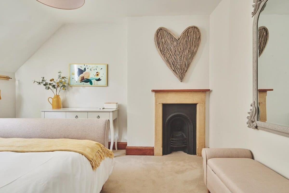 Large Stylish Luxury Cotswold Cottage - Ideal For Families, W/ Ev Charging Andoversford Zewnętrze zdjęcie